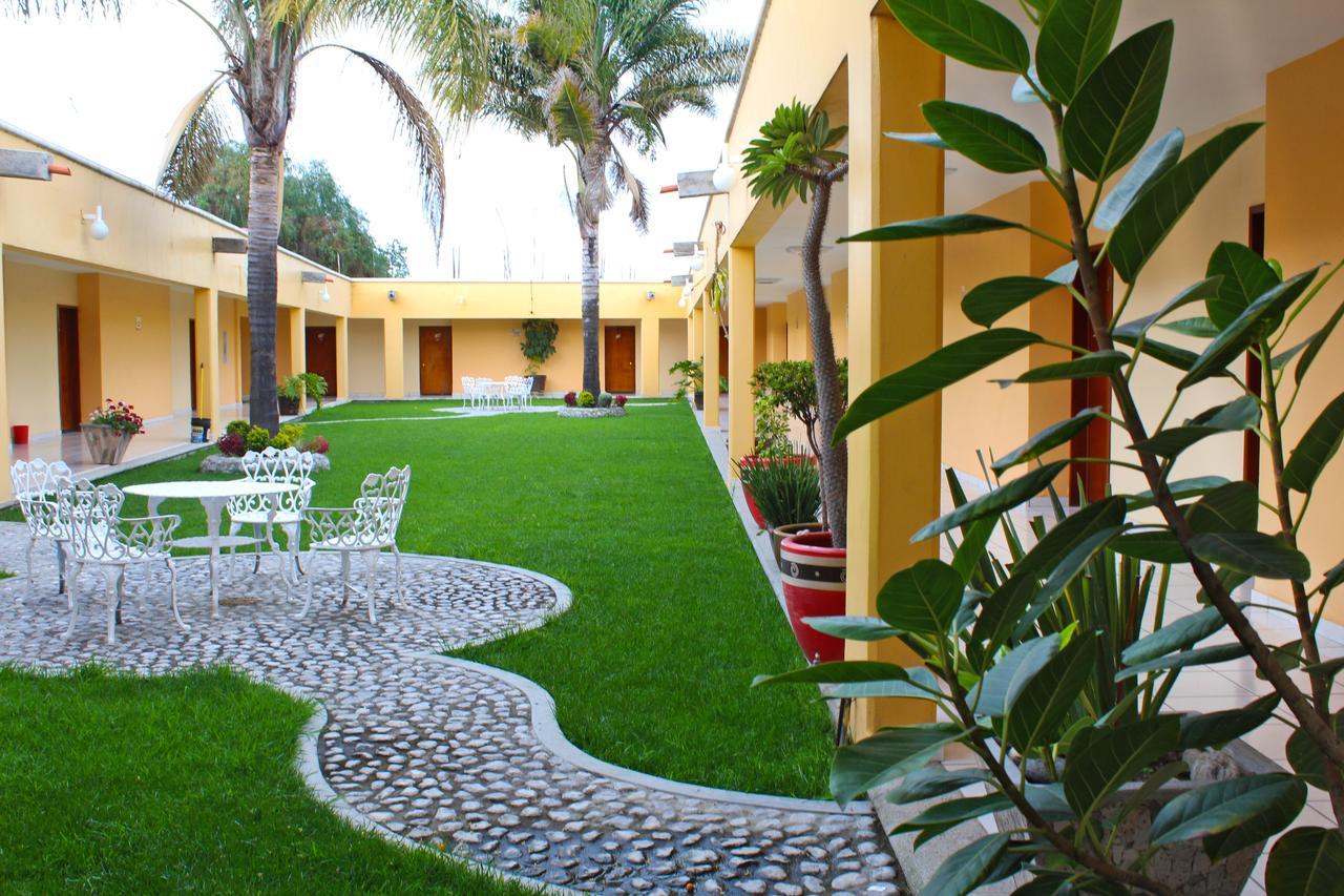 Hotel Real De Cortes Los Reyes  Ngoại thất bức ảnh